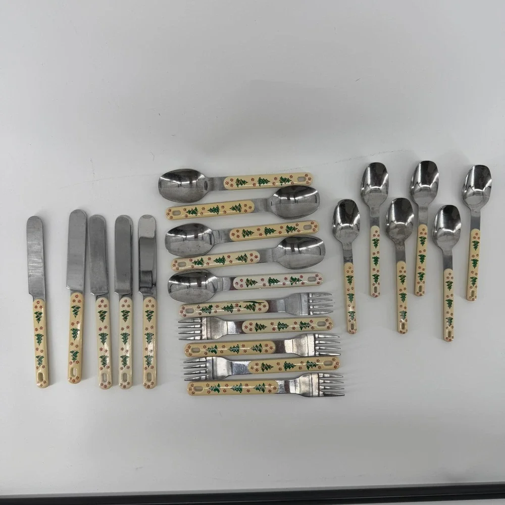 Oneida Christmas Tree Flatware Set Stainless Steel Holiday Tableware 21pc VTG